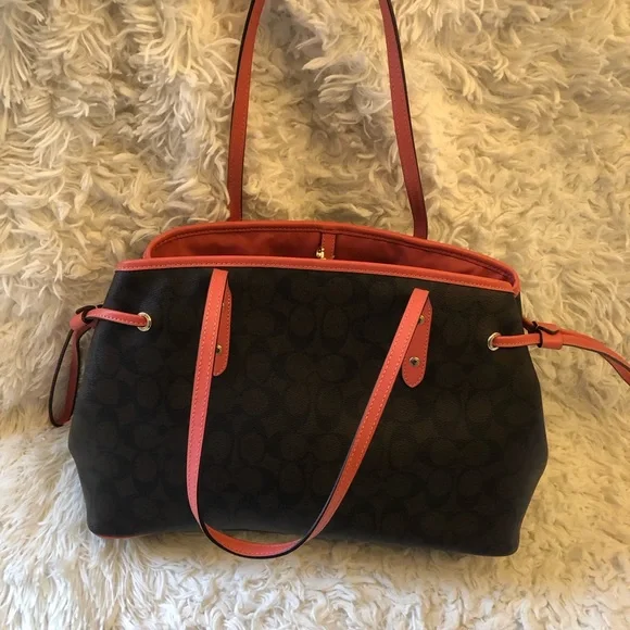 Coach Drawstring Carryall Signature Canvas Purse - Picture 11 of 16